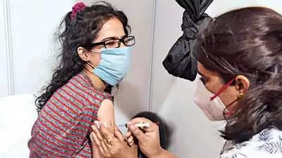 भारतमा काेराेना : संक्रमण घट्दै जाँदा मृतककाे संख्यामा लगातार वृद्धि
